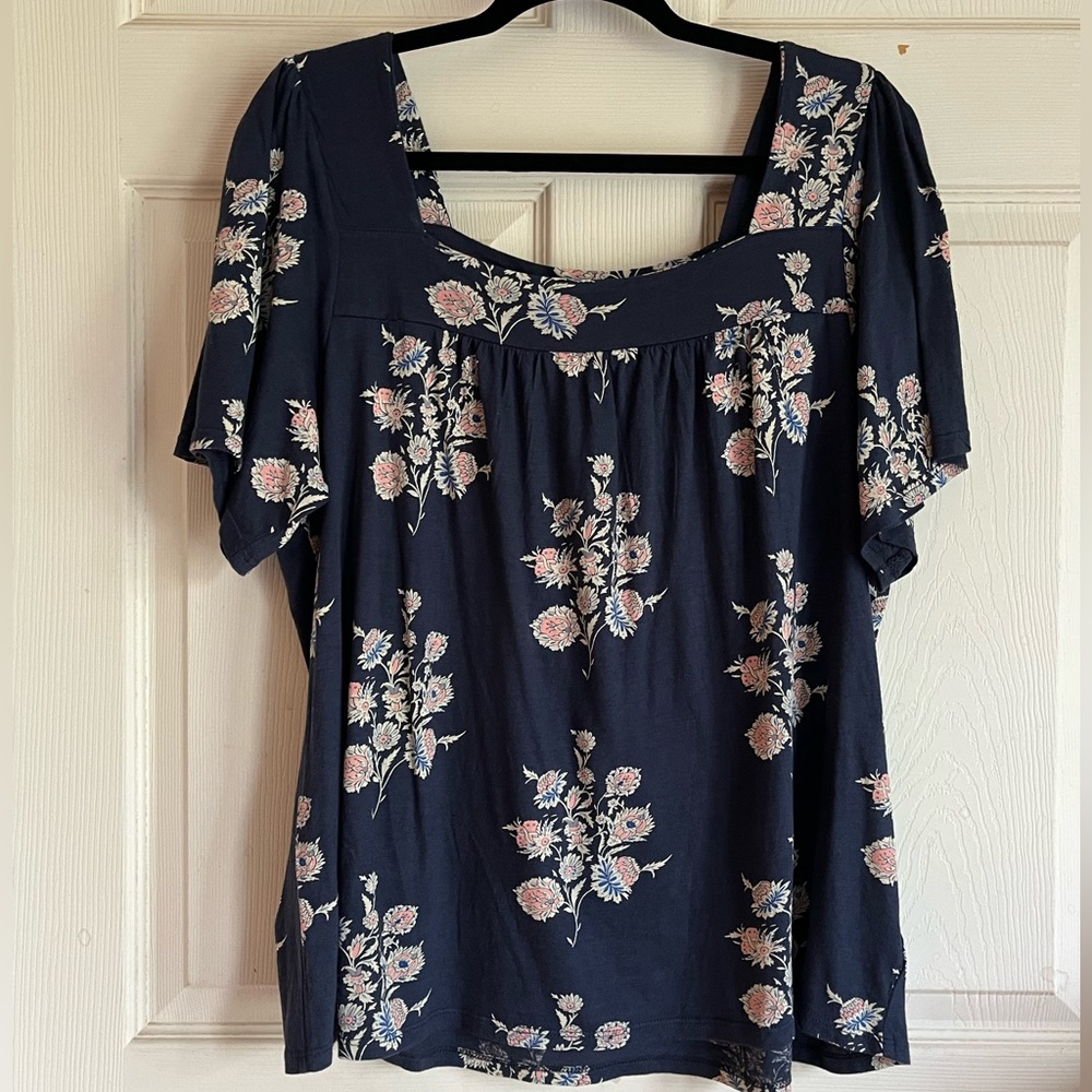 Lucky Brand navy, flowy top XL
